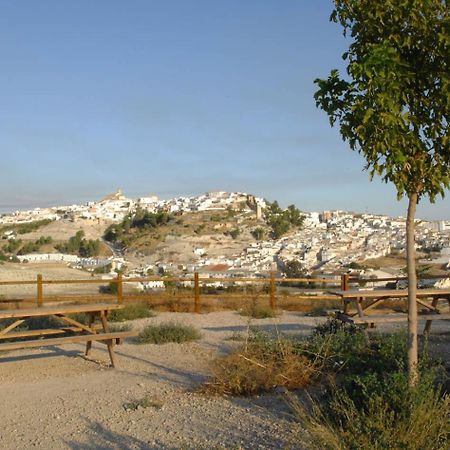 Hostal Los Claveles Baena Kültér fotó