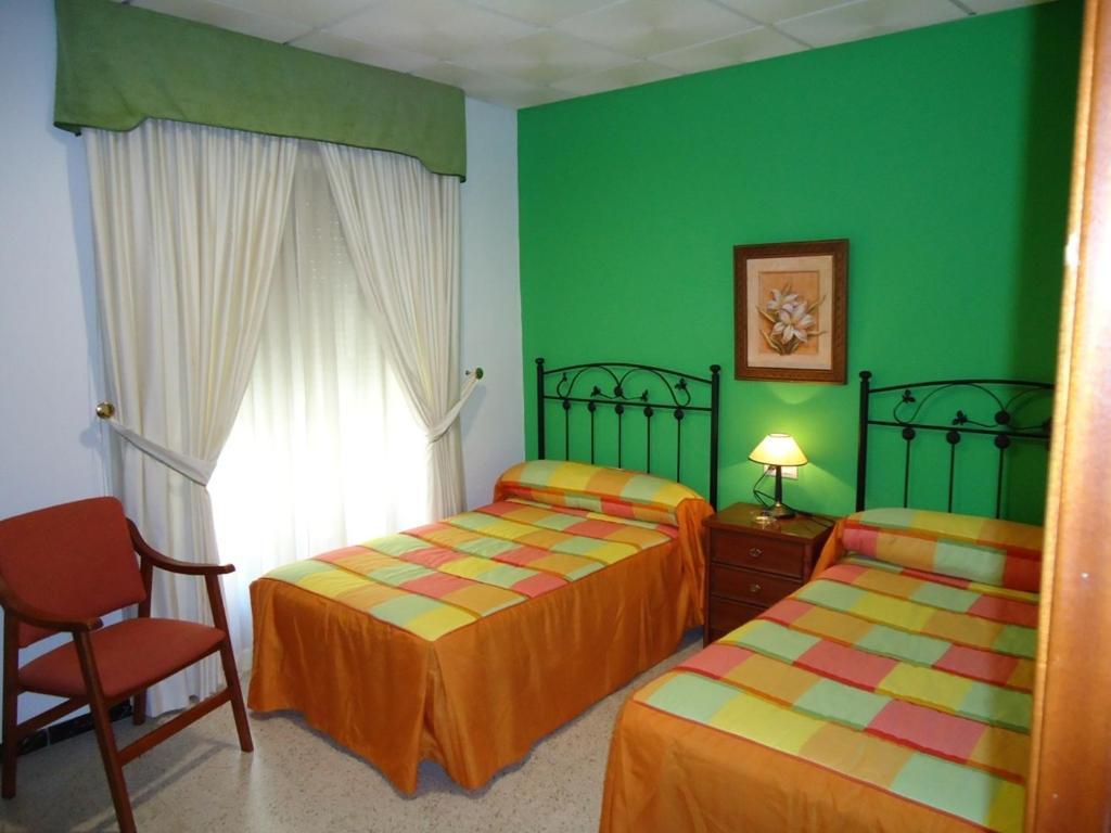 Hostal Los Claveles Baena Szoba fotó