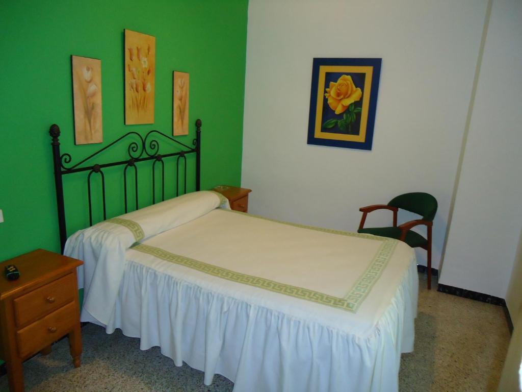 Hostal Los Claveles Baena Szoba fotó