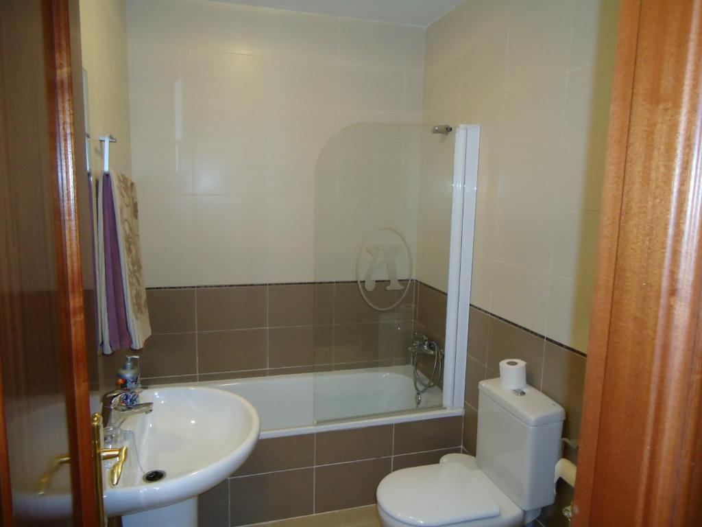 Hostal Los Claveles Baena Szoba fotó